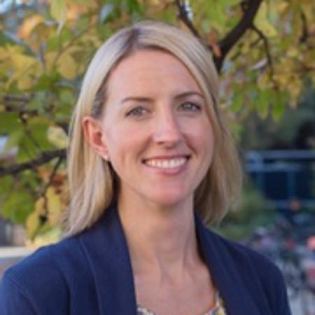 Profile photo of  Elizabeth Lozen